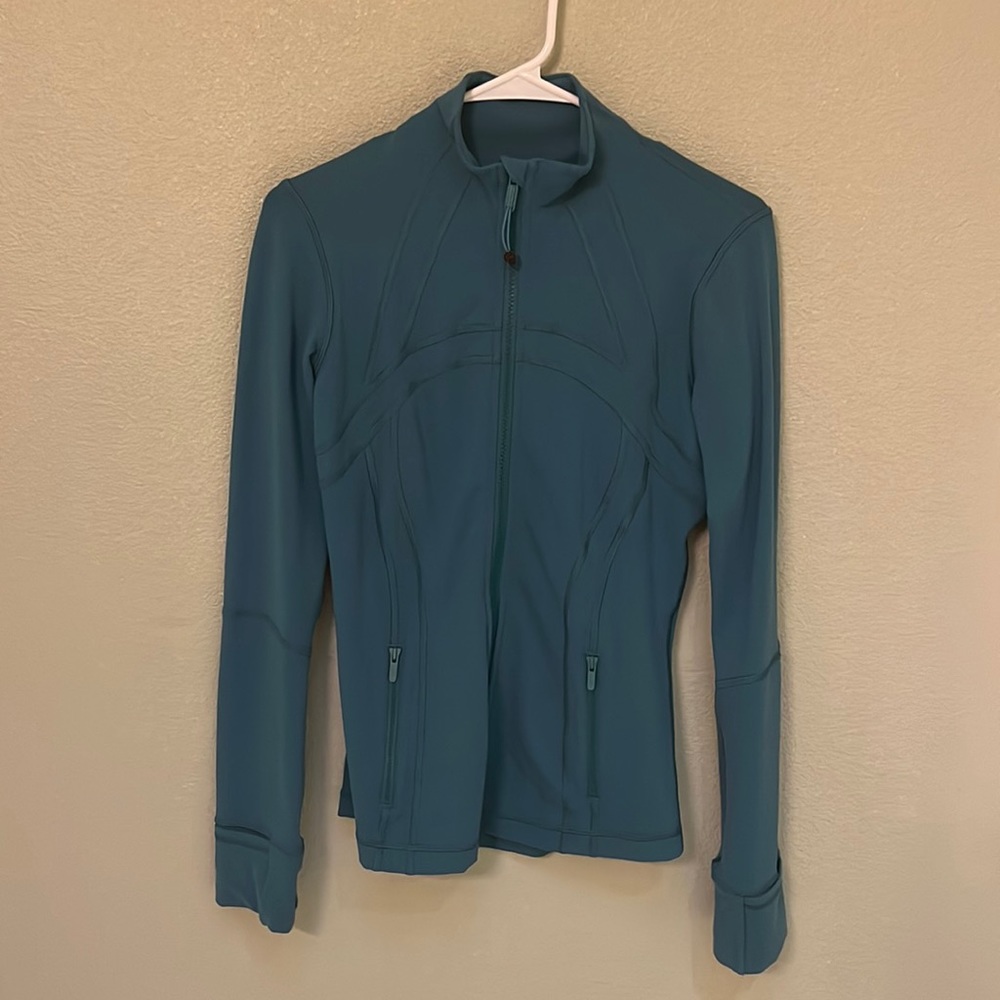 Lululemon Define Jacket- size 6 Like new